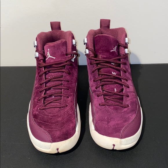 🔥Jordan retro 12 “Bordeaux” size 5Y - Picture 2 of 9